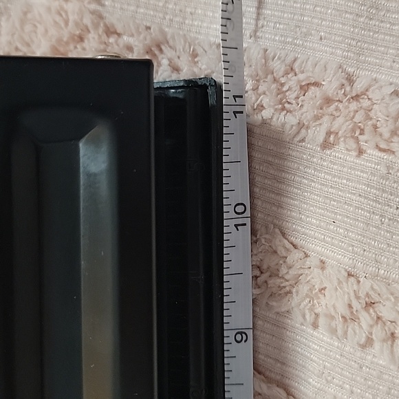 JAM Metal Paper 3 Hole Punch, black. 10 sheet capacity. - Picture 7 of 8